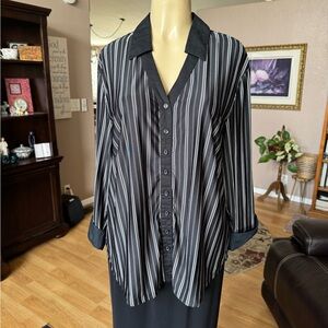 JPR Separates black & white stripes long sleeves Vneck blouse-size XL